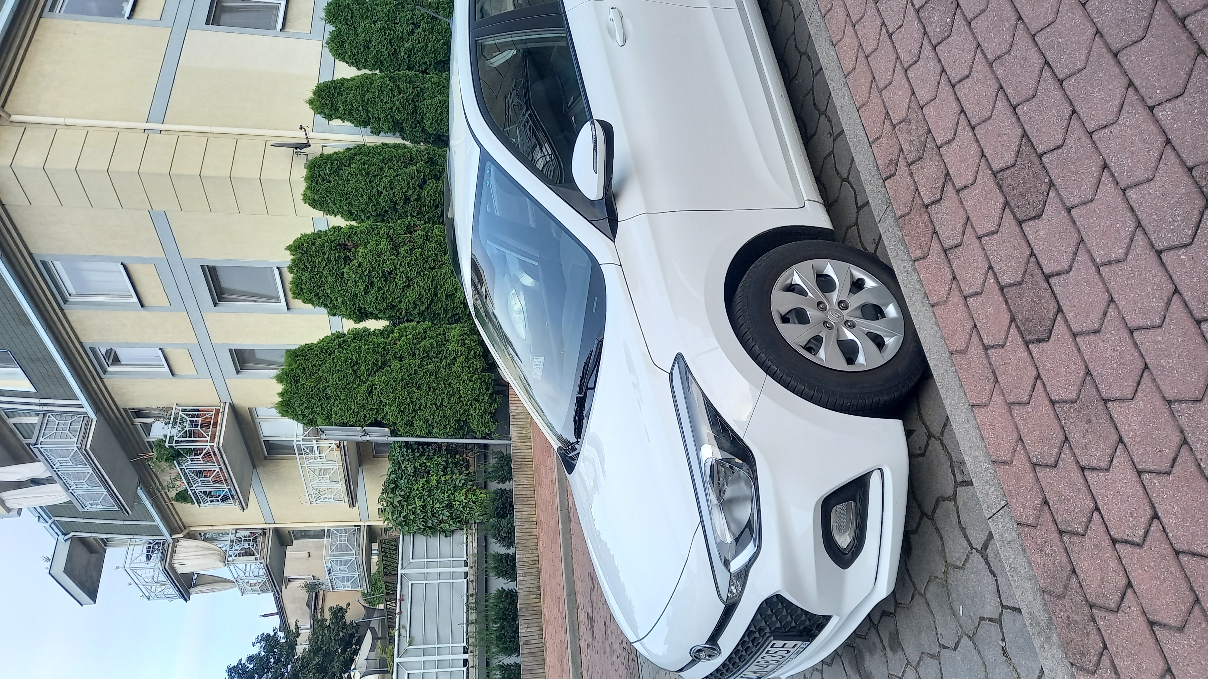 Hyundai I20 salonowy, pierwszy właściciel w idealnym stanie sprzedam!