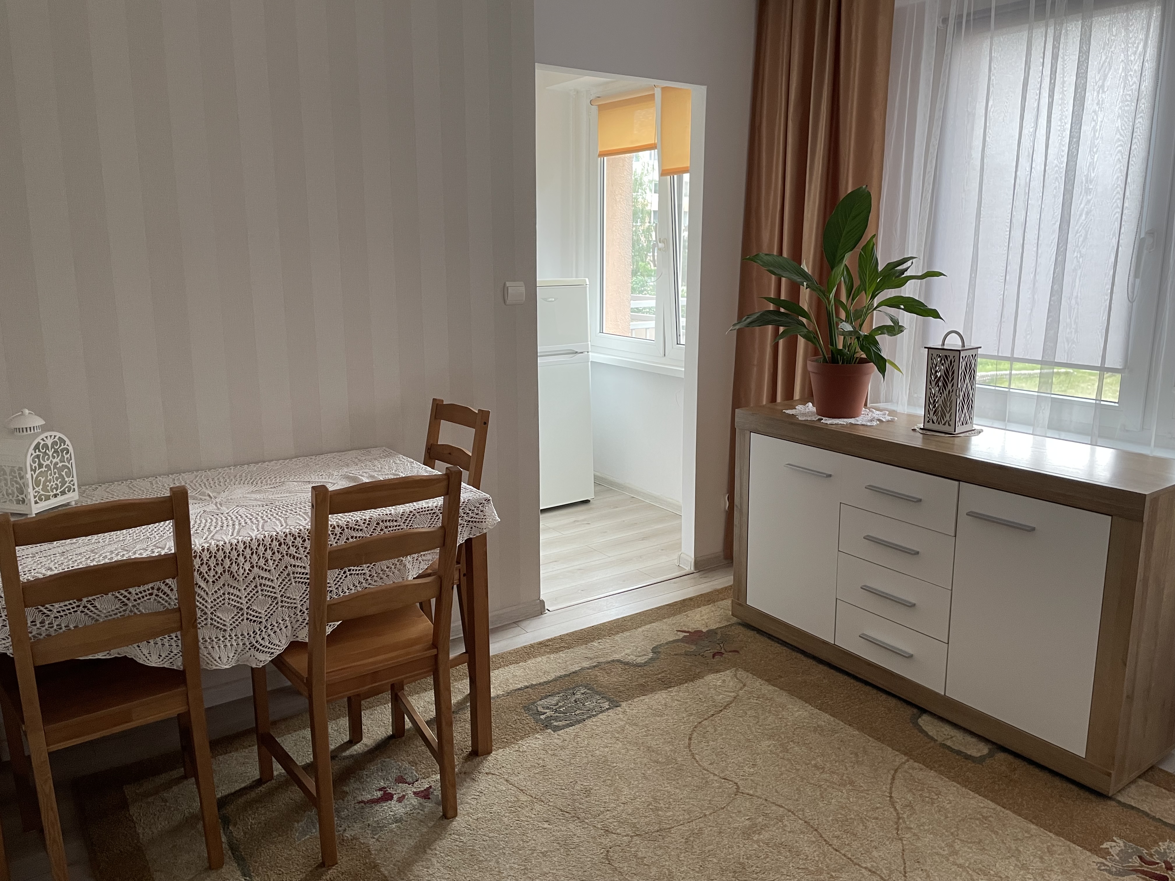 Sprzedam mieszkanie 2-pokojowe 33m2 na 1 piętrze w 4 piętrowym bloku na osiedlu Kazimierza Wielkiego.