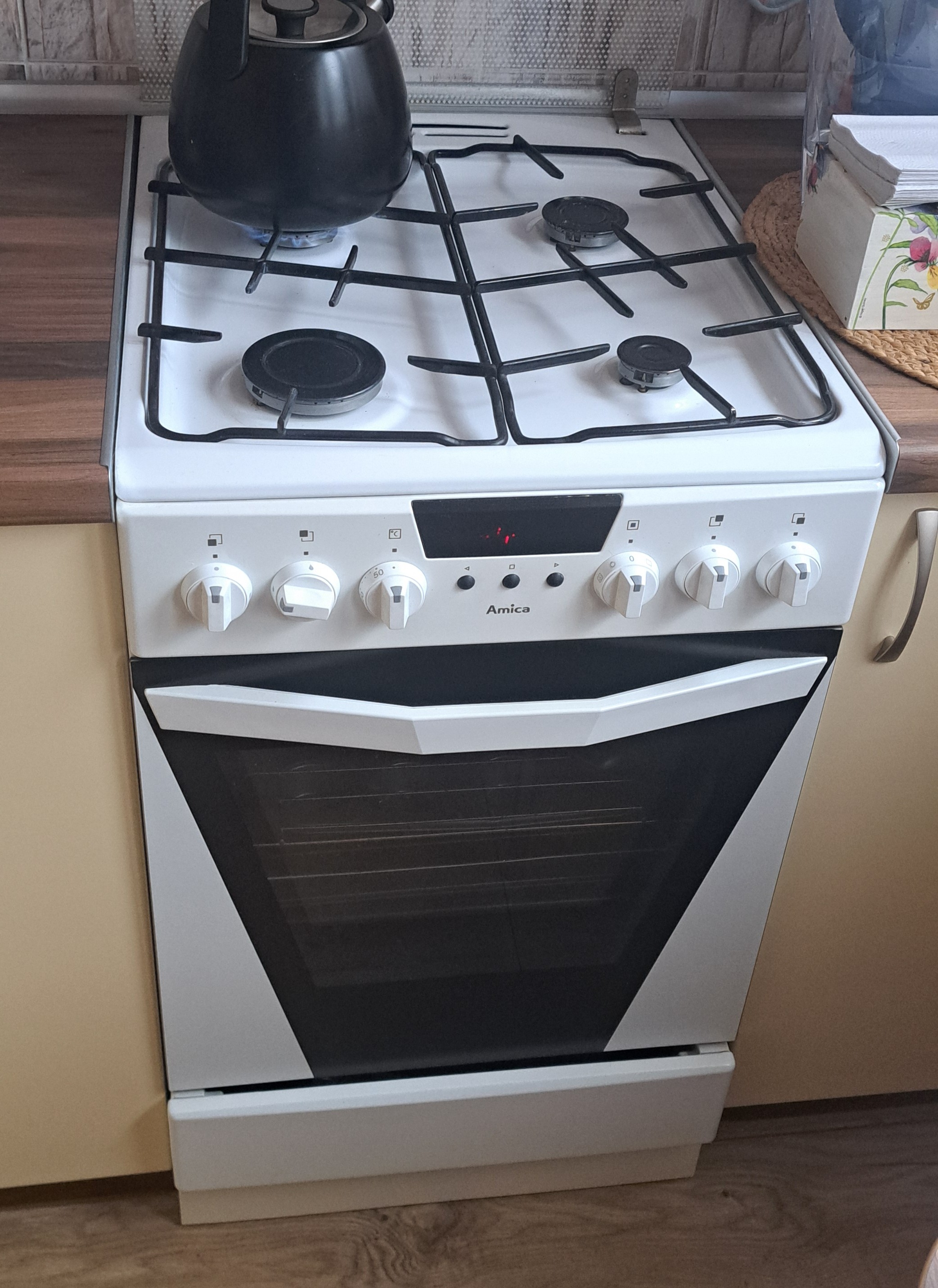 Kuchnia gazowo-elektryczna Amica GEM 5343D Eco