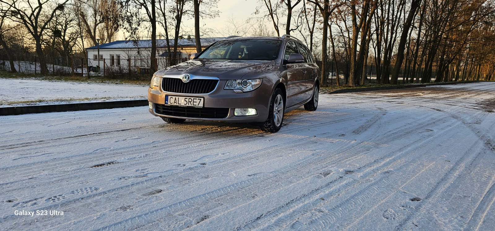 Skoda Superb 2,0 TDI 140 KM super stan