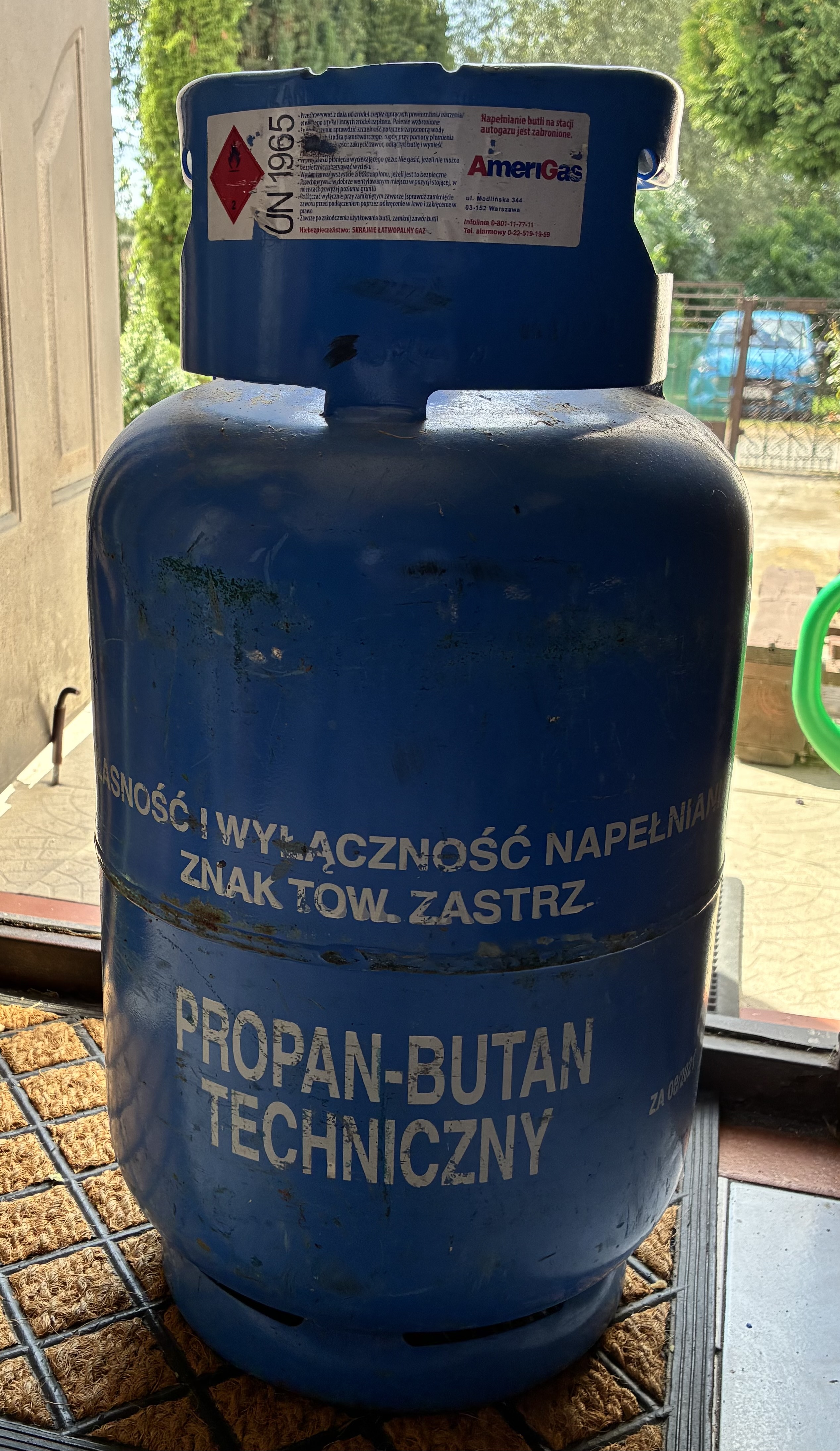 sprzedam 2 butle gazowe 11kg
