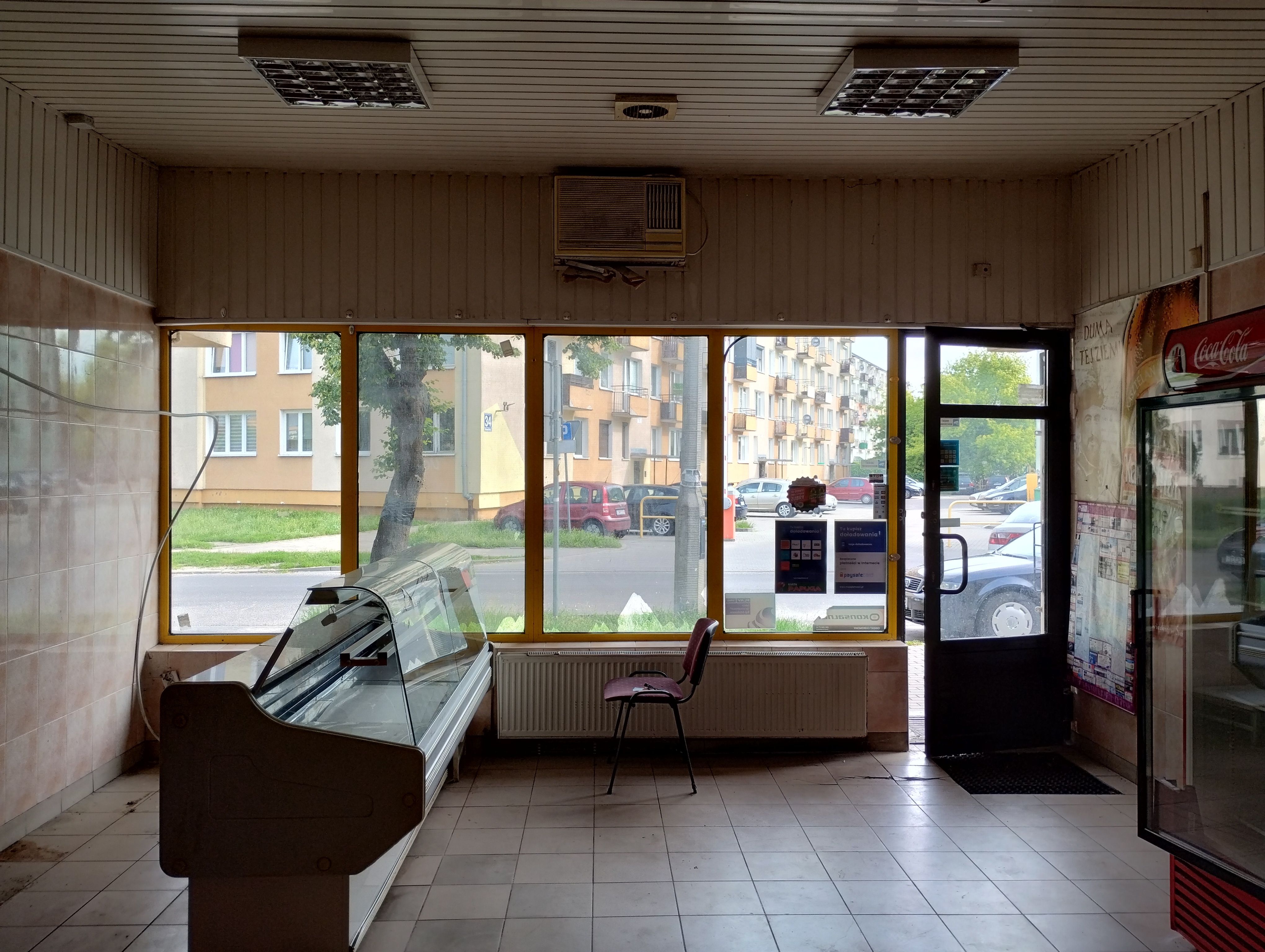 Sprzedam lokal handlowo-użytkowy