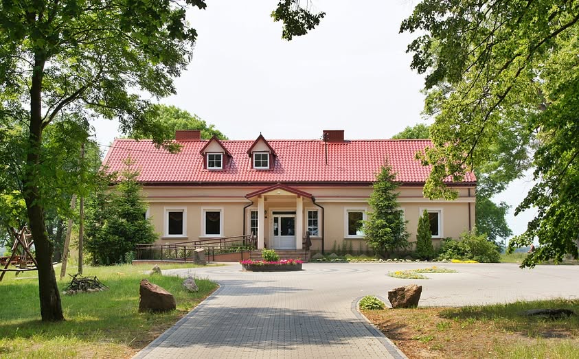 LOKAL 400 m.kw +działka 2,5 ha 25 km od Włocławka TANIO !
