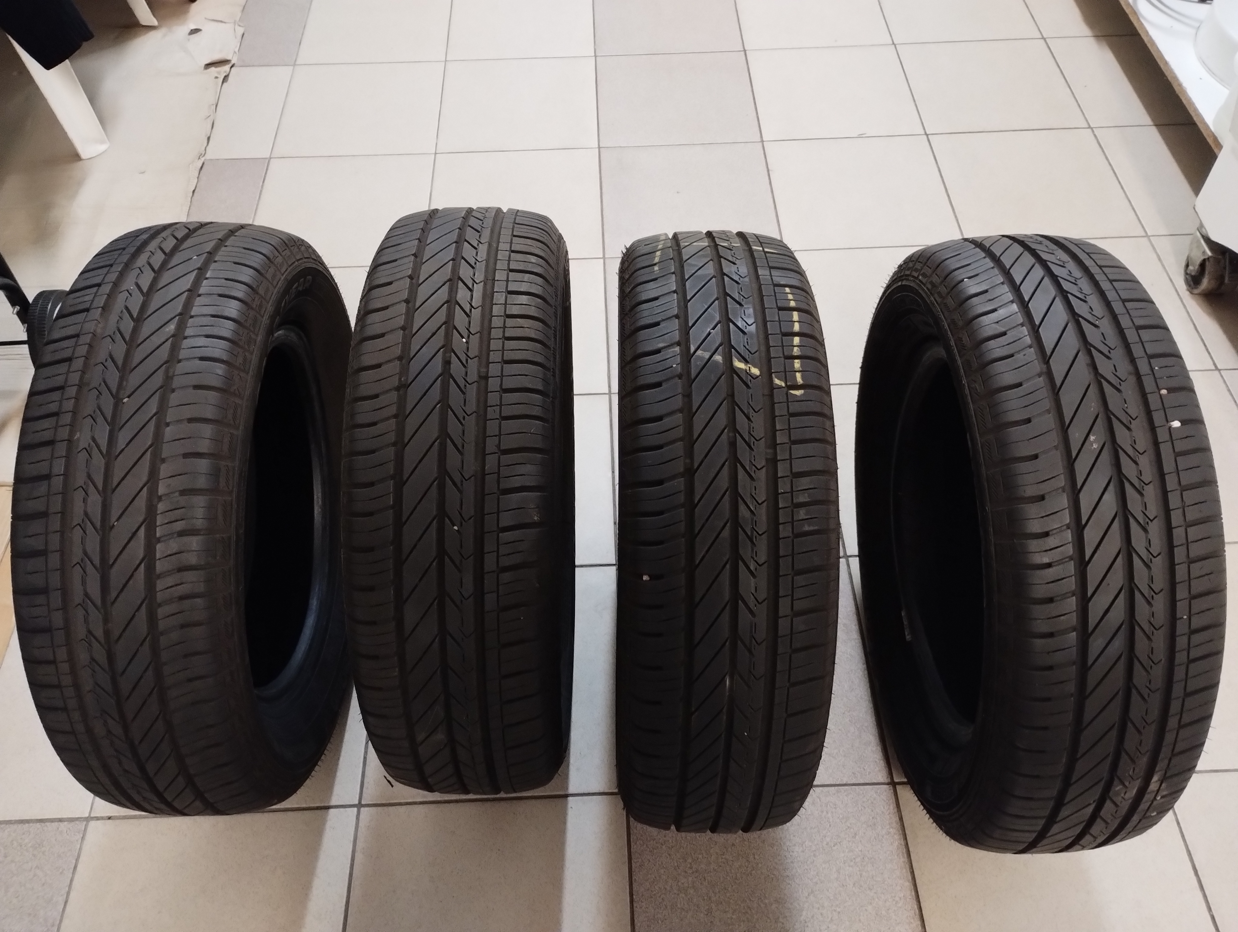 Sprzedam opony letnie